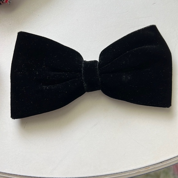 Hand Crafted Accessories - Handmade Hair Bow Clip (Black Velvet)